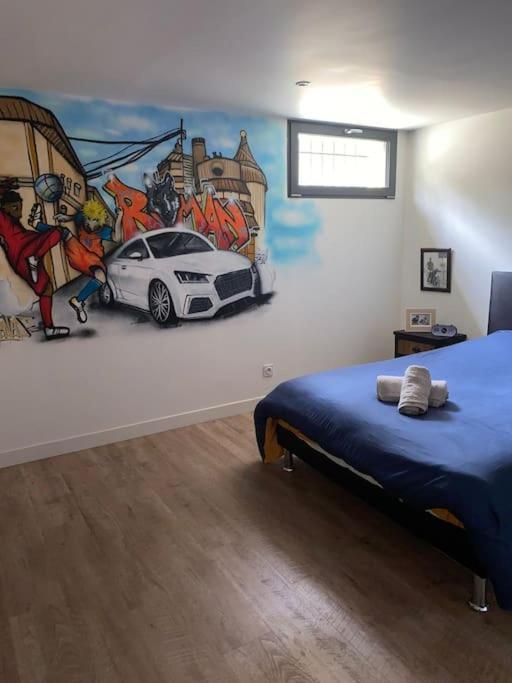 Loft Proche Centre Ville Hotes Habitant A L Etage Laval  Exteriér fotografie